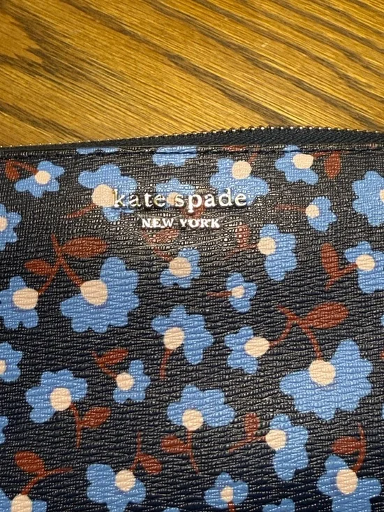 Kate Spade Blue and Red Floral Wallet W 4.75 L8 - Picture 3 of 15